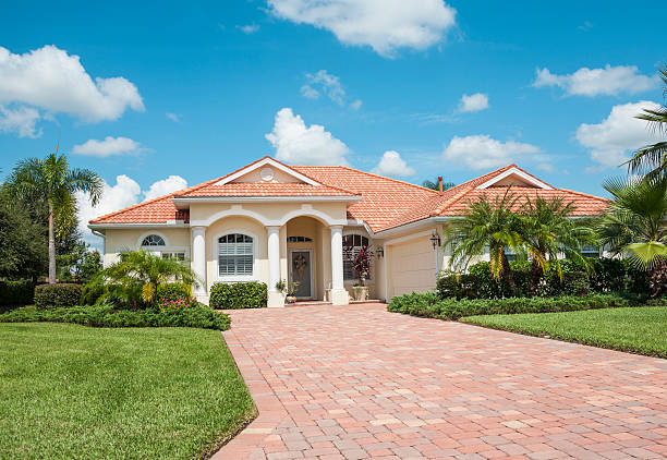 Best Interlocking Driveway Pavers  in Oak Harbor, WA